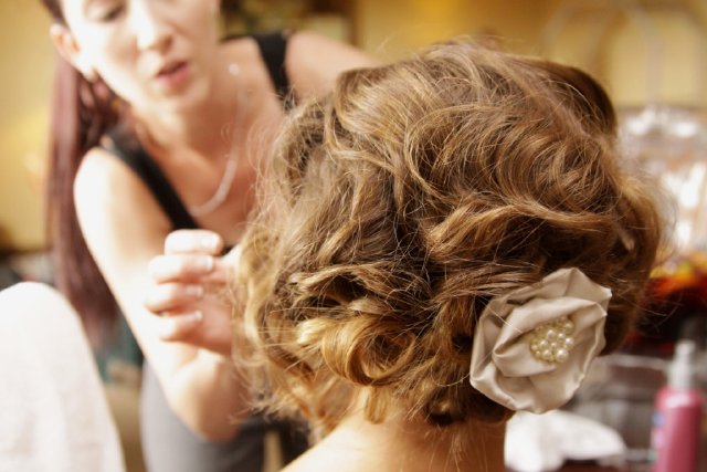 bride, hair prep, nashville wedding, kerried away hair pin